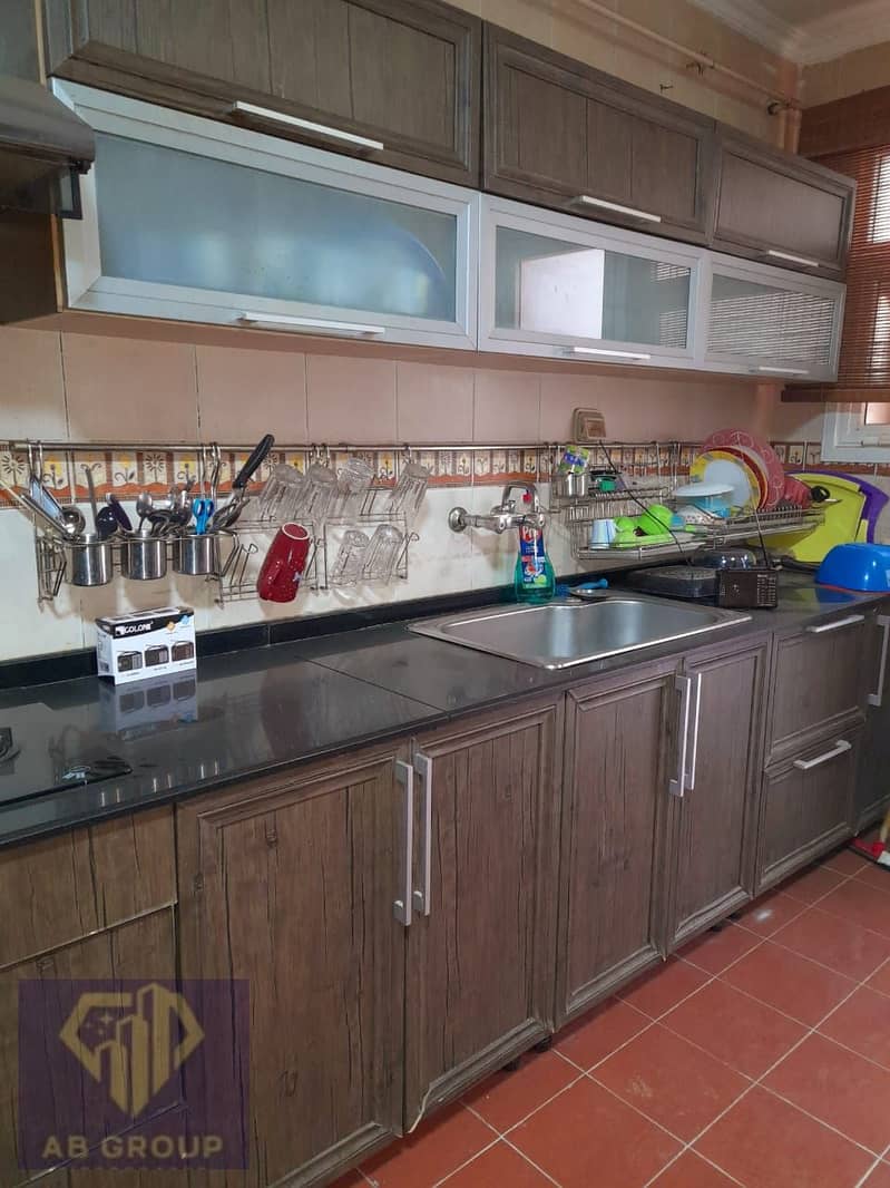 4 f44f4853-15af-46c6-99d7-3e55002683d8. jpg