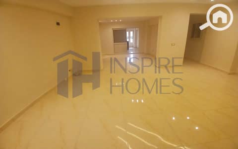 شقة 3 غرف نوم للايجار في سموحة، الإسكندرية - IMG-20251023-WA0015. jpg