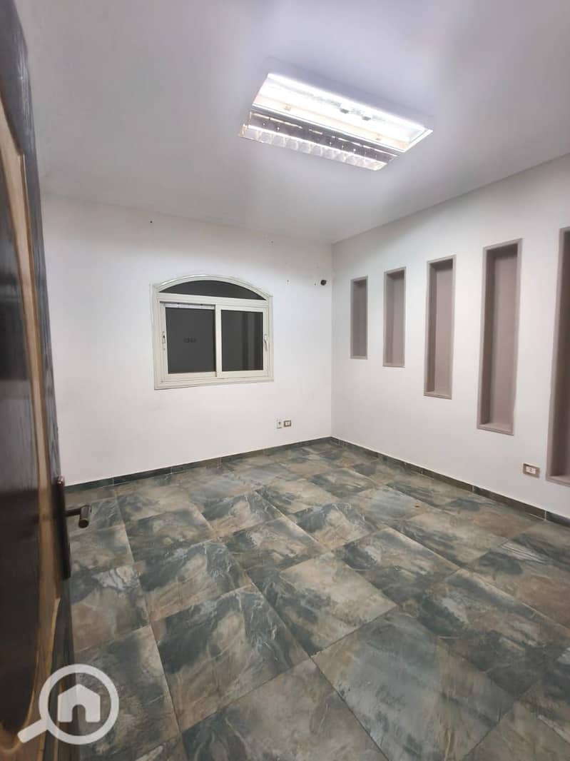 11 WhatsApp Image 2025-12-12 at 11.54. 38 PM. jpeg