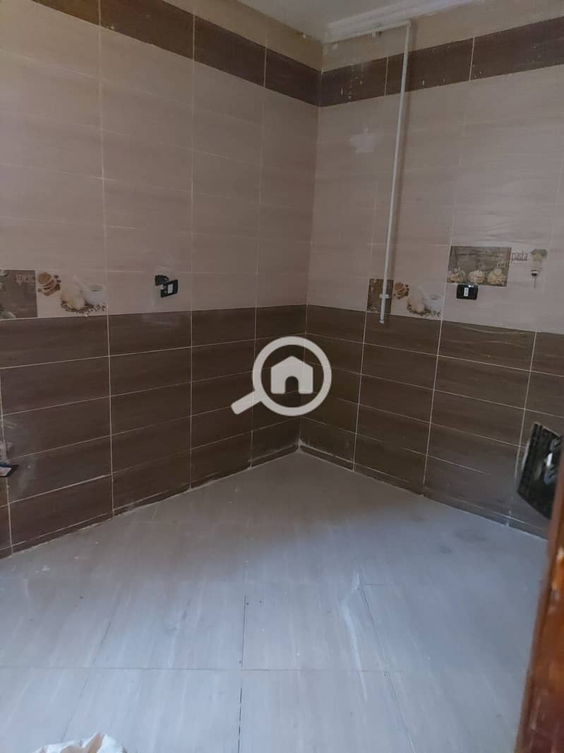 2 WhatsApp Image 2025-12-14 at 15.43. 49_001f5166. jpg