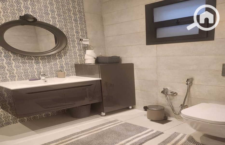 6 8356424d-7c47-44b7-814a-9a785b213535. jpg