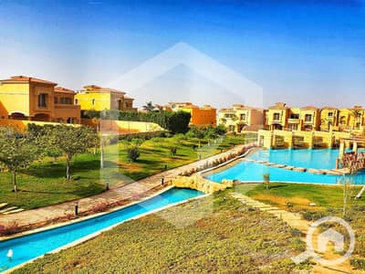 توين هاوس 4 غرف نوم للبيع في الشيخ زايد، الجيزة - Royal Meadows 1. jpg