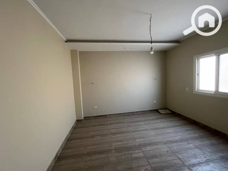 2 WhatsApp Image 2025-09-08 at 18.33. 44_6f4f4113. jpg