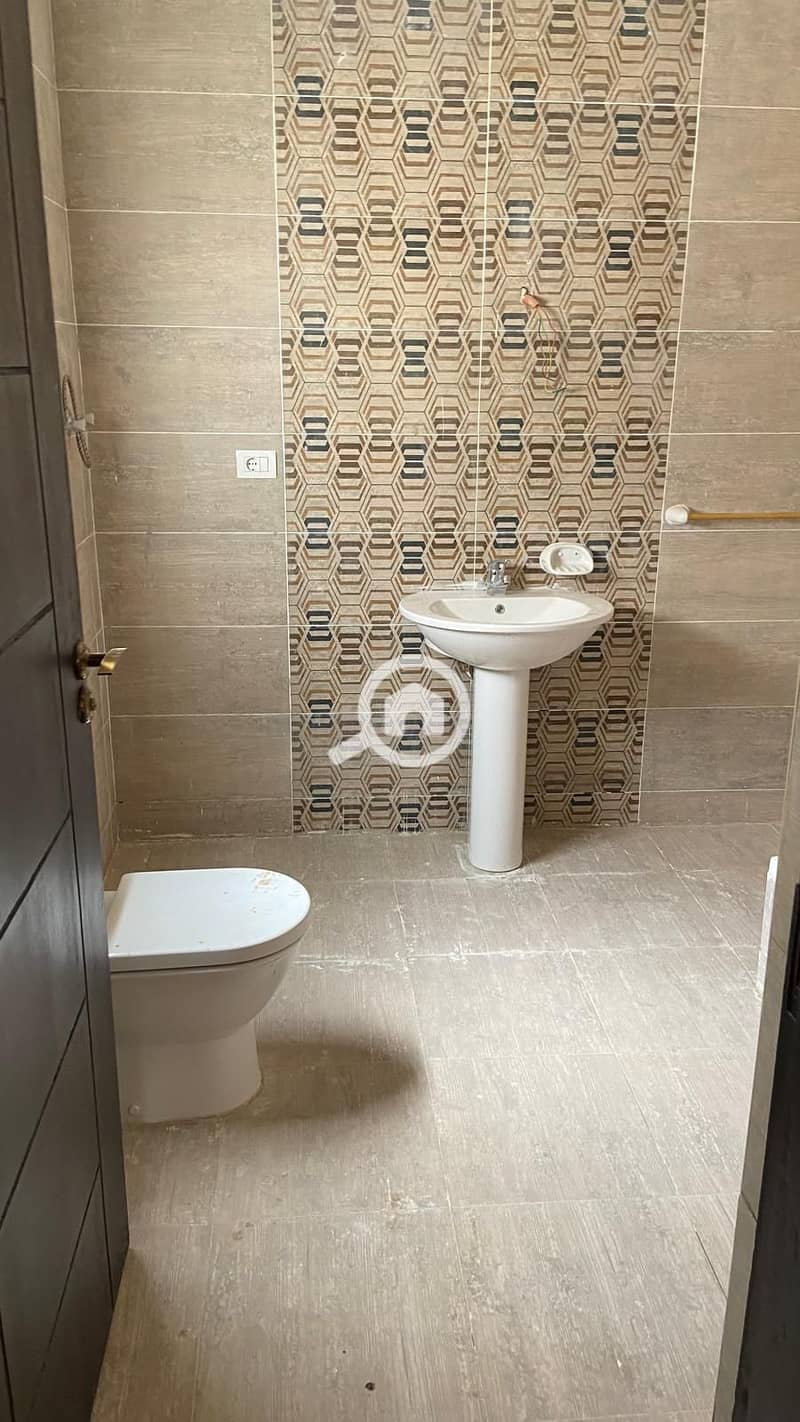 8 f8890489-71a2-4e97-bbf6-0dccb06ffb27. jpg