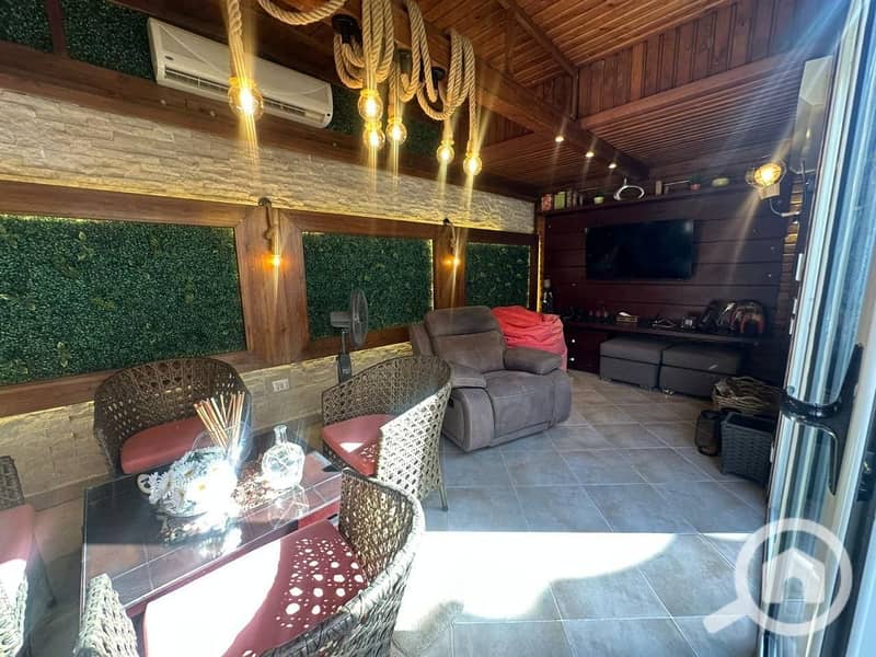 4 062f028c-7b11-4080-9196-c397ddde6d11. jpg