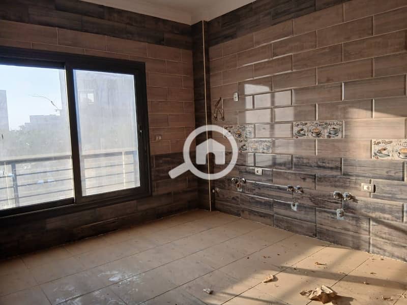 7 8145e431-2227-4287-9baf-b6baba3c9163. jpg