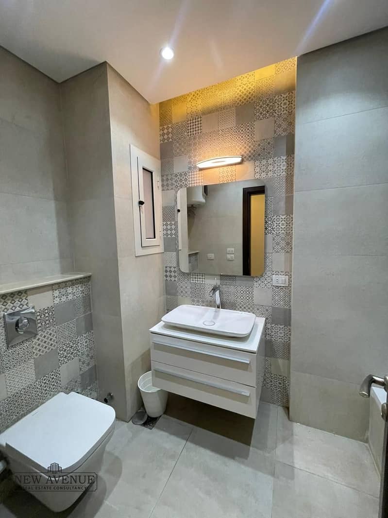 7 7298e409-934b-4bca-bc85-4bb64ab7d722. jpeg