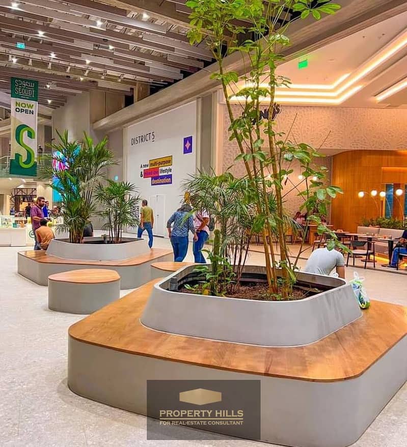 8 WhatsApp Image 2025-12-10 at 9.34. 08 PM (1). jpeg