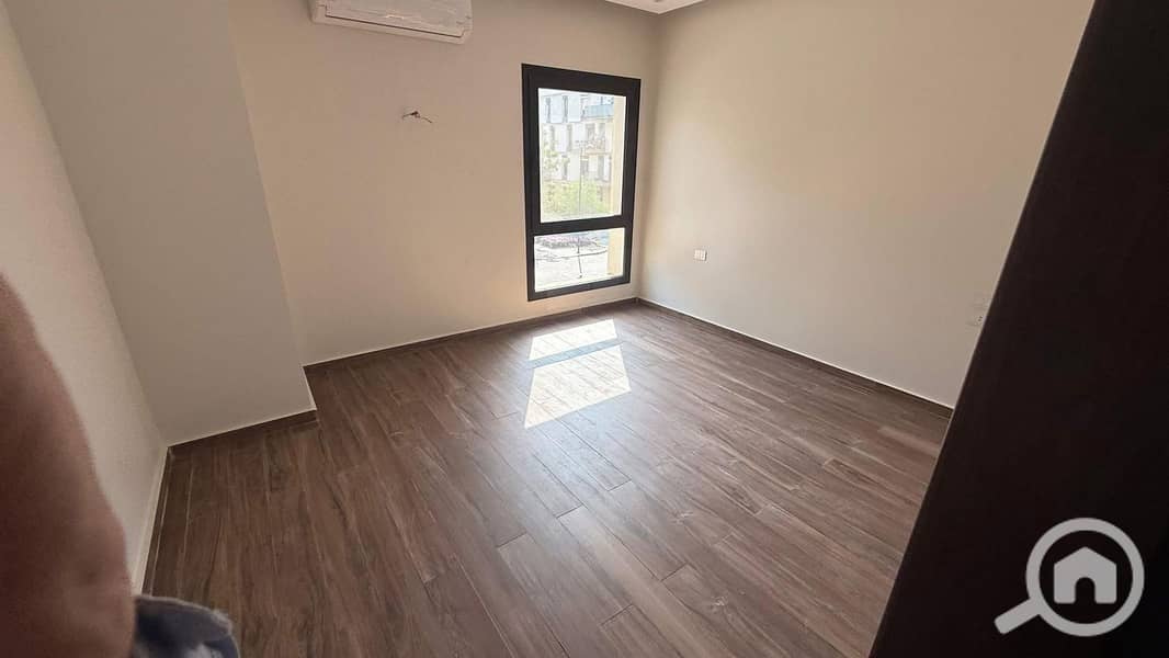 11 0a3e99f1-da3e-4dbf-aa47-cedbc5d0c0c1. jpeg