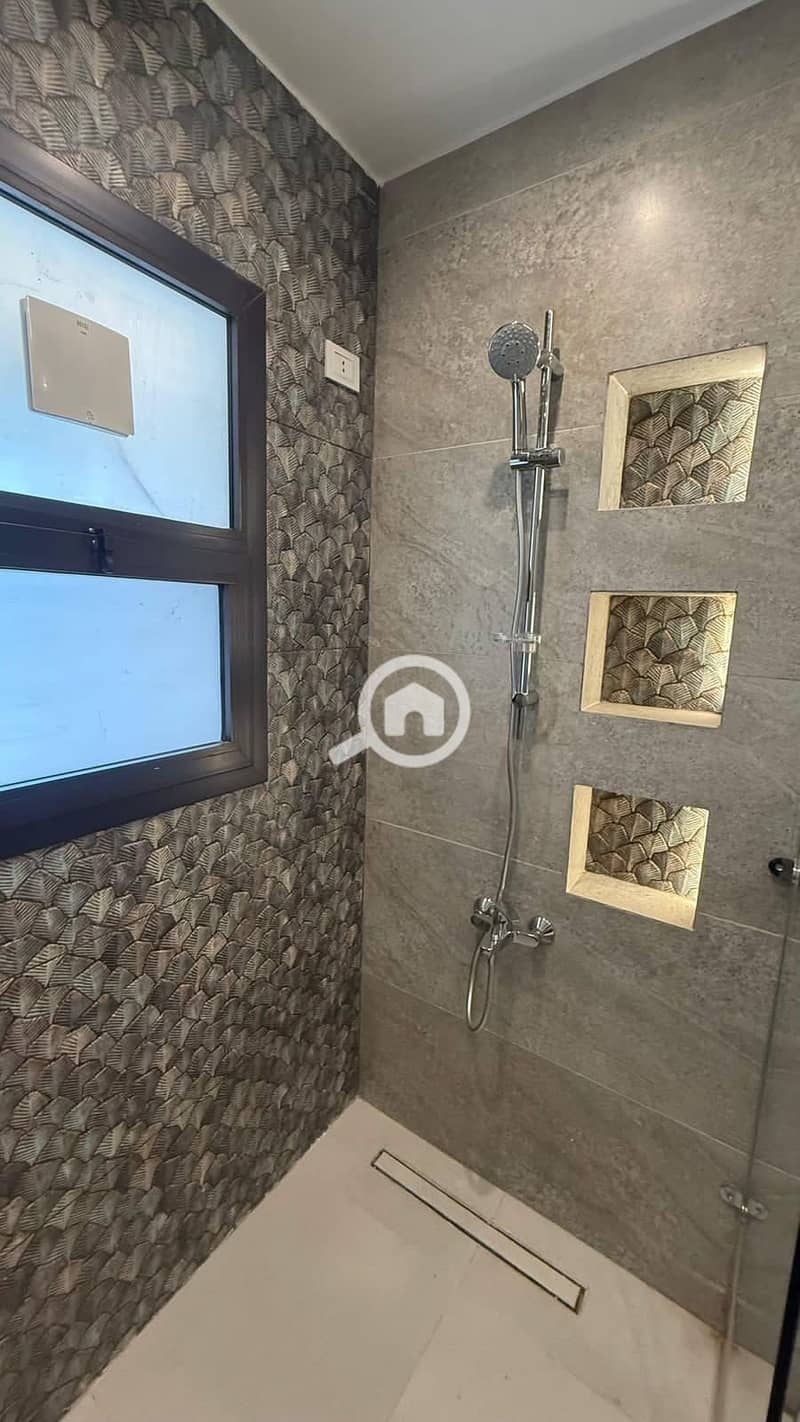 12 f837590c-7356-46d1-9a7a-6822f7d6806e. jpeg