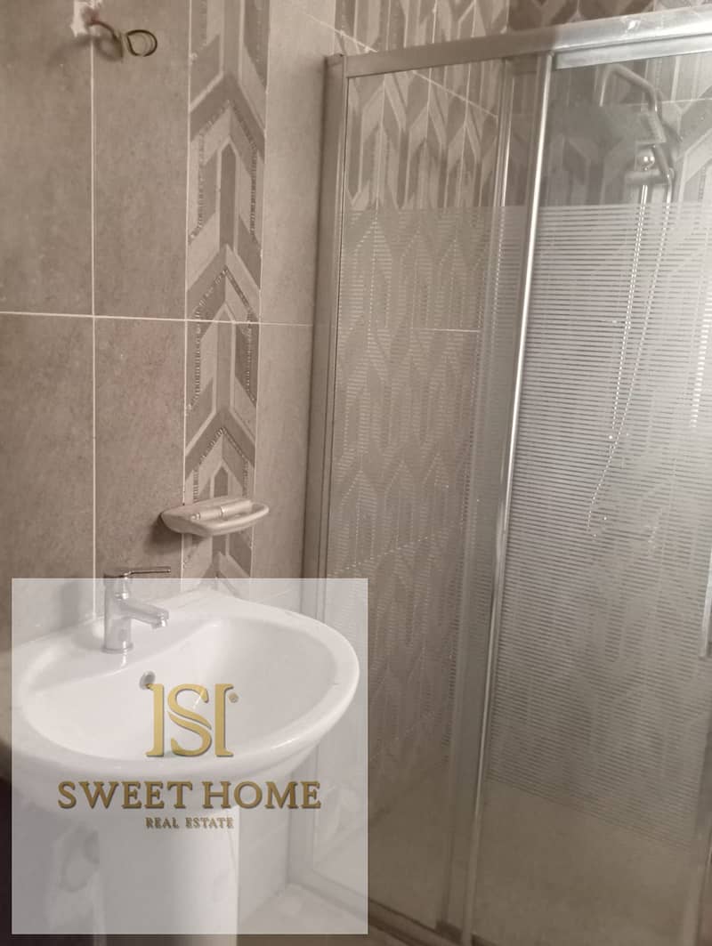 4 WhatsApp Image 2025-12-11 at 19.35. 01 (2). jpeg