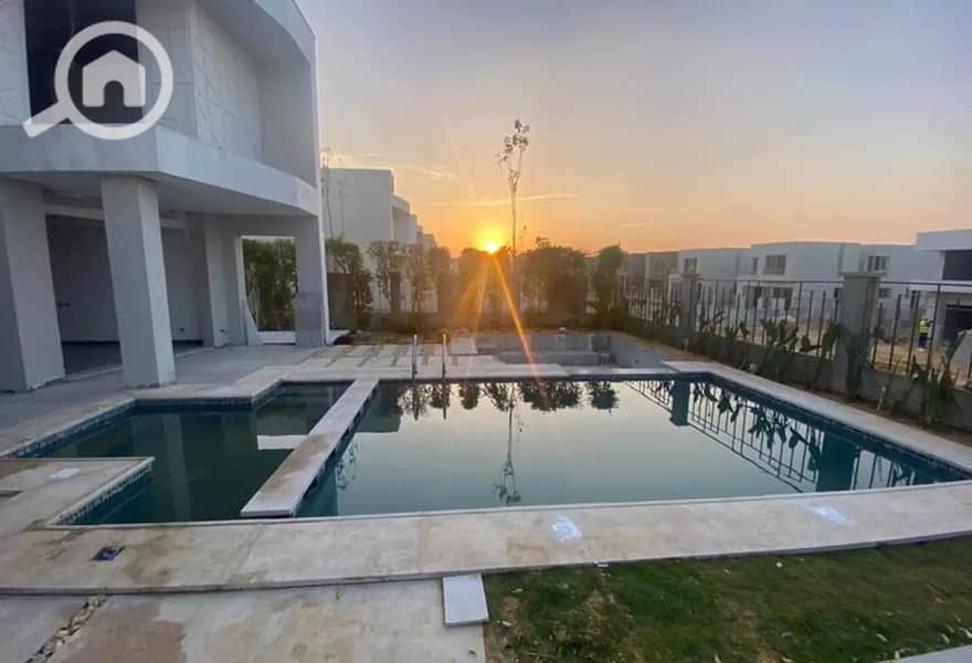 12 3621507-b6690o. JPG