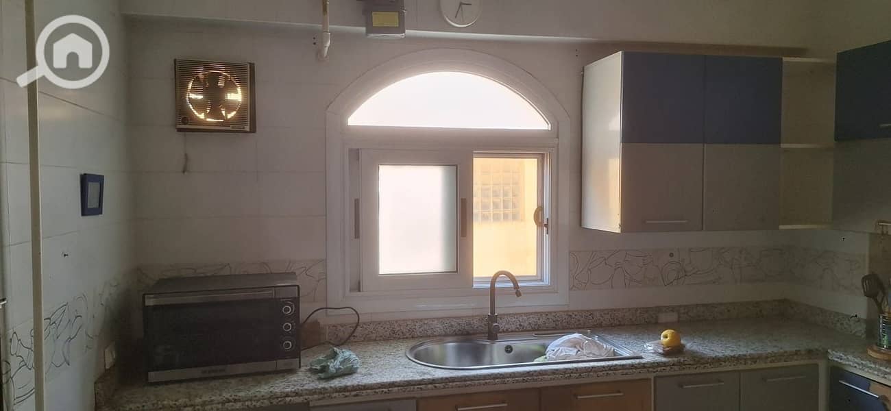 8 1e698070-8381-4039-8993-fda19acbc597. jpeg