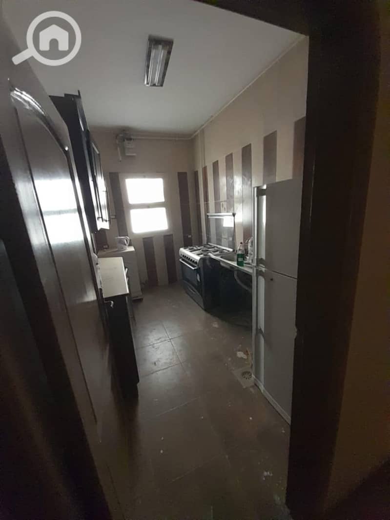 6 f90844b0-42a8-487b-ba2d-5fee24a80f34. jpeg