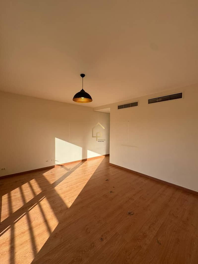 9 WhatsApp Image 2025-12-10 at 11.59. 41 AM (1). jpg