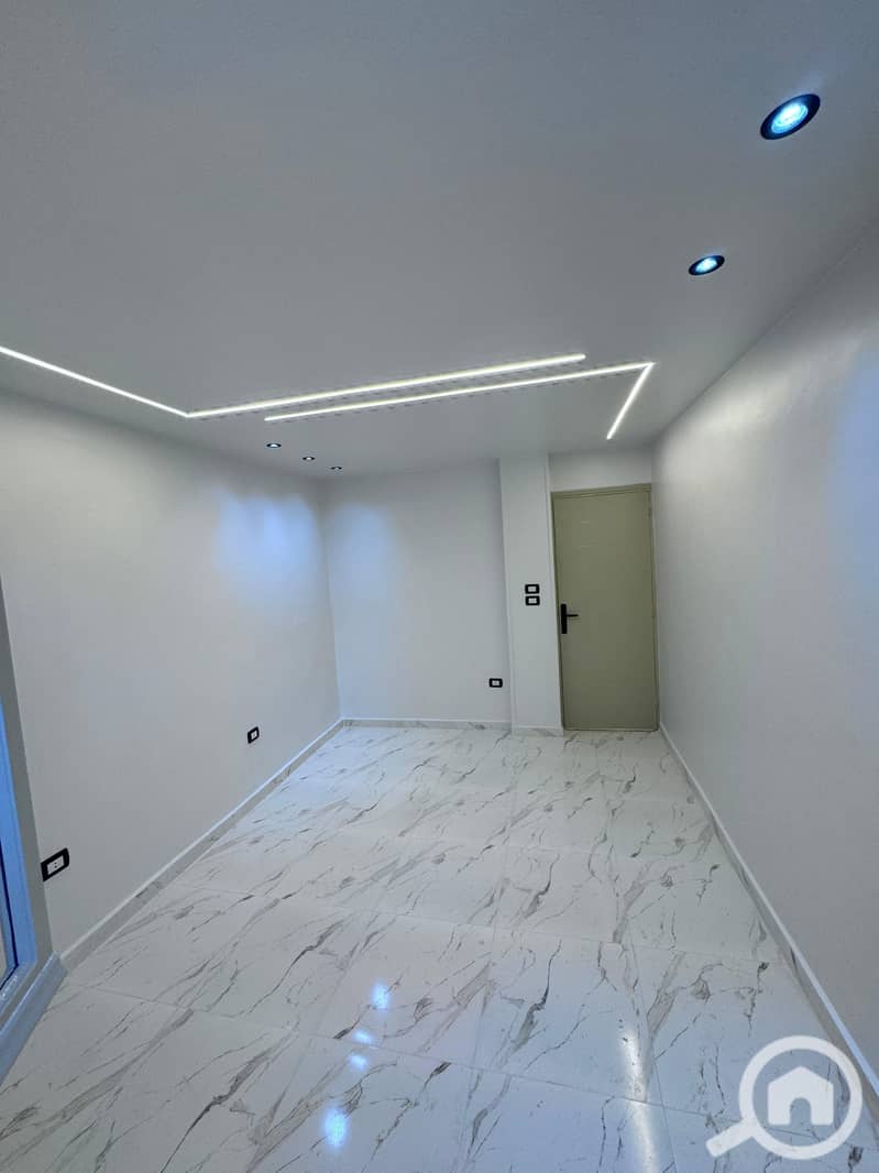 8 WhatsApp Image 2025-12-07 at 17.04. 33 (3). jpeg