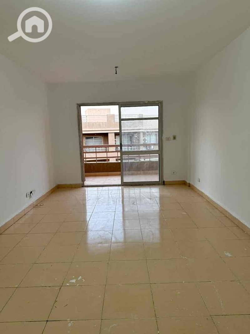 3 3003627f-e82a-4091-b824-599300d4c4f2. jpg