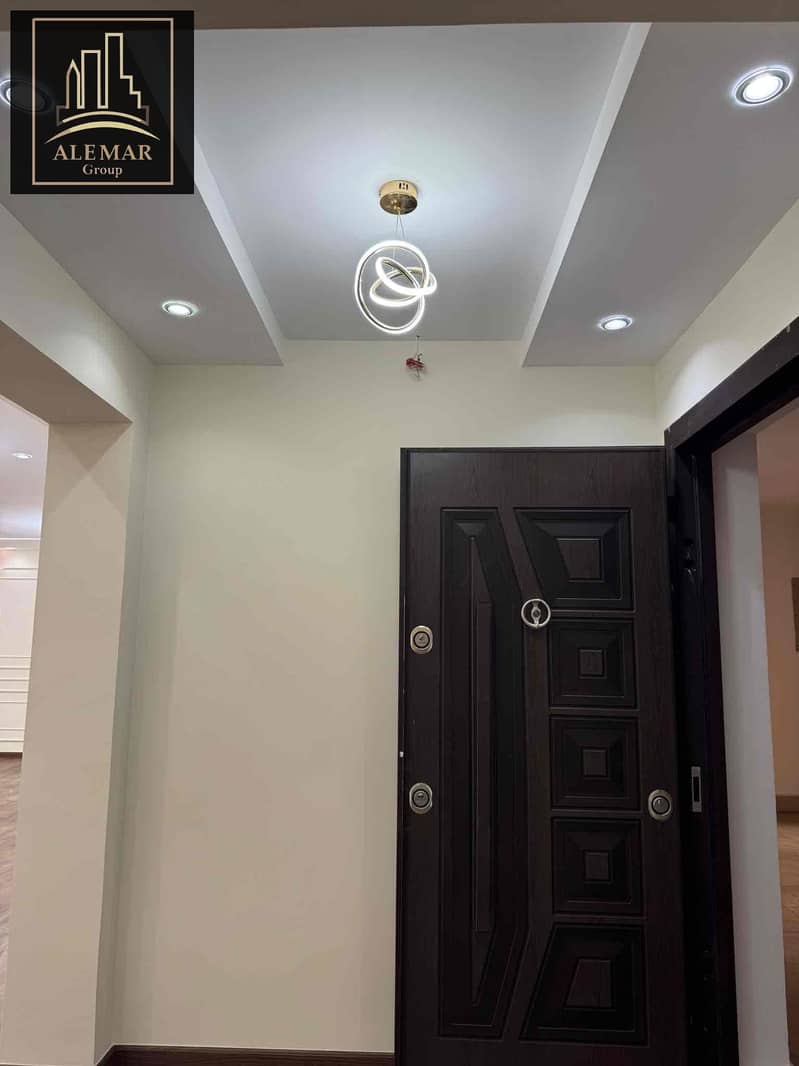 12 a293039d-5294-48ad-bdf7-29ed9795a9d8. jpg