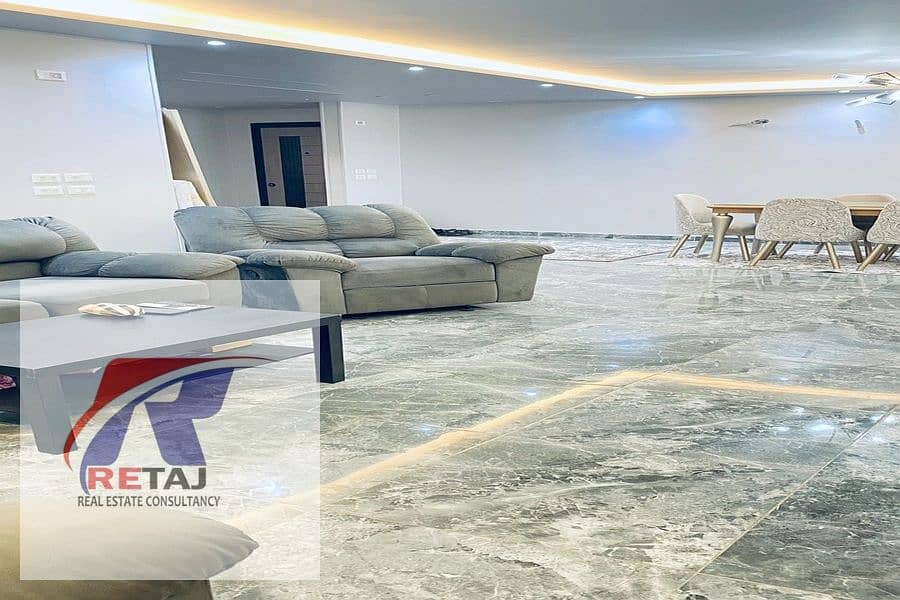 4 b4c8bd5b-48bd-41f0-b226-afea734cfa37. jpg