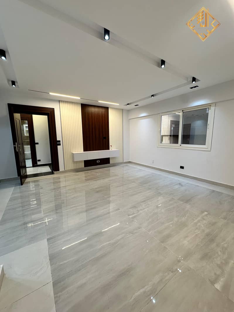 4 WhatsApp Image 2025-12-11 at 17.54. 36 (2). jpeg