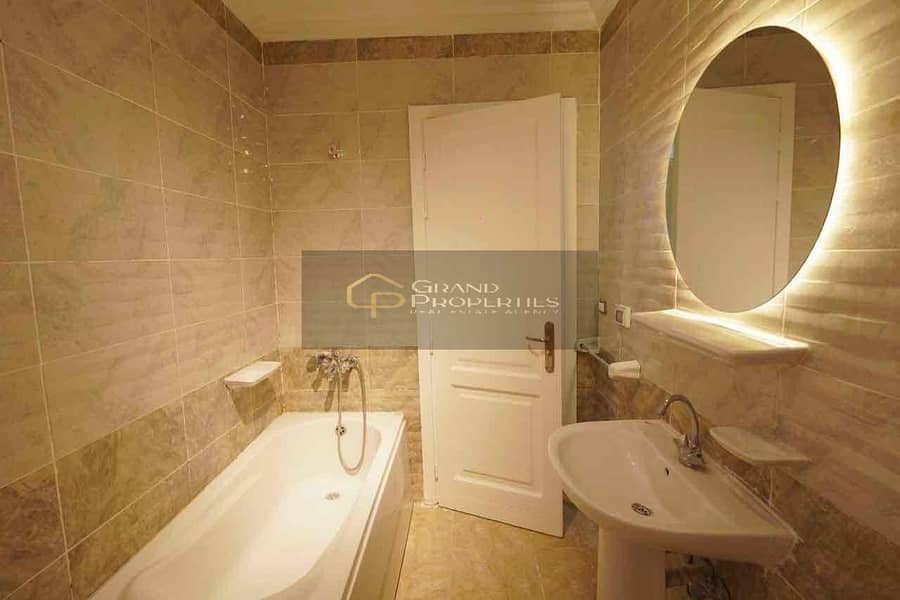 6 983d4d9a-9767-45c0-b201-a75d6cfc0c80. jpg