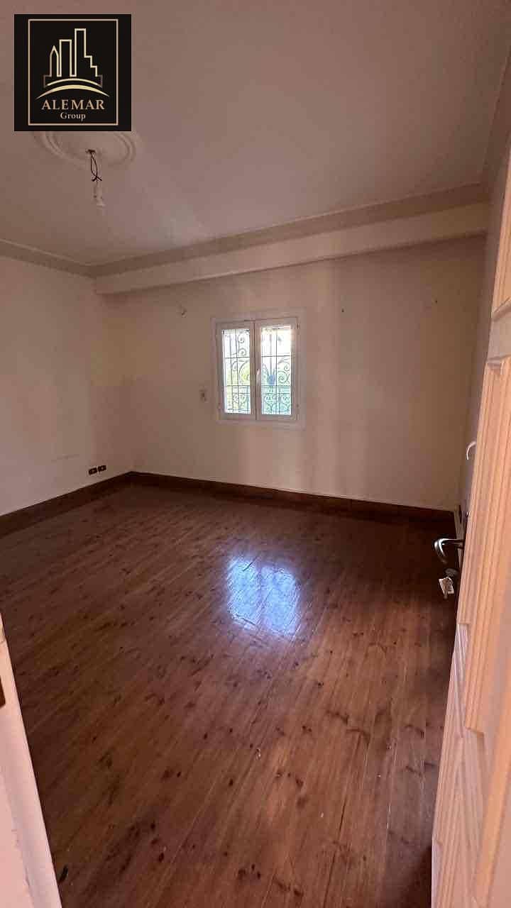 15 511d8e5a-241a-44a7-aefa-af2e591e6c78. jpg