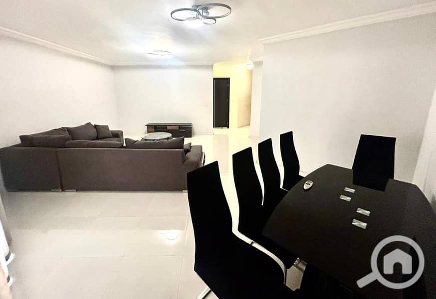 4 WhatsApp Image 2025-12-13 at 21.27. 09_c406d8b7. jpg