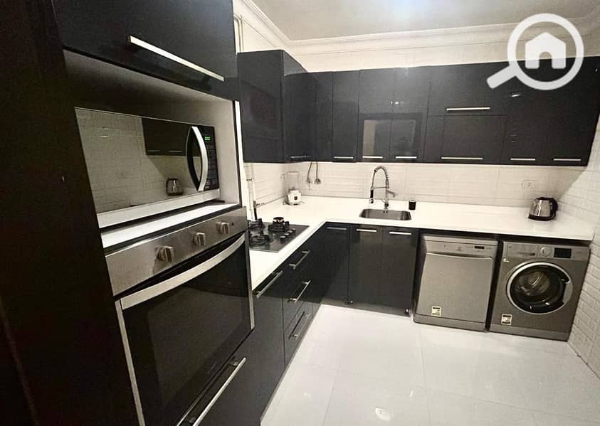 6 WhatsApp Image 2025-12-13 at 21.27. 06_dd0aa2cc. jpg