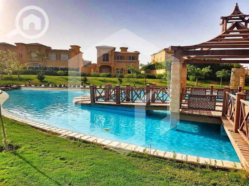 6 Royal Meadows 6. jpg