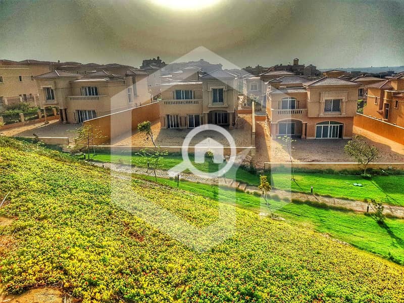 8 Royal Meadows 8. jpg