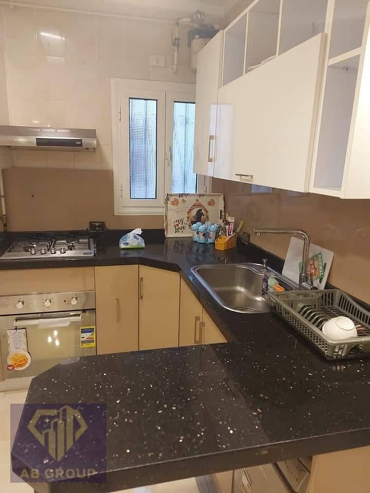 2 4e68e06c-10d2-44c7-a0d4-4009f0ff9ba3. jpeg