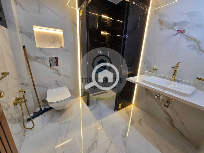 14 WhatsApp Image 2025-11-28 at 19.42. 45 (1). jpeg