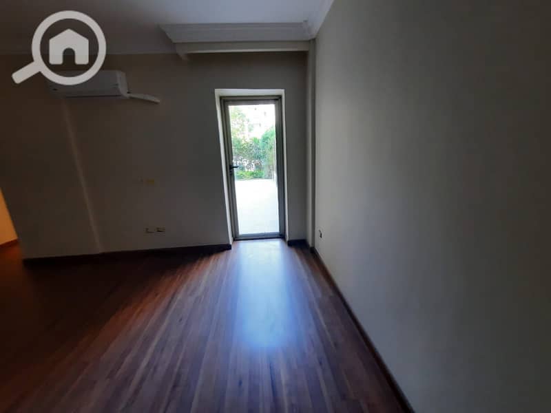 6 4f28200c-0b03-4752-9176-eebc9e409904. jpeg