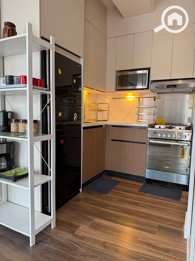 5 8fa82a2d-84b5-494b-8422-9b50b424e616. jpeg