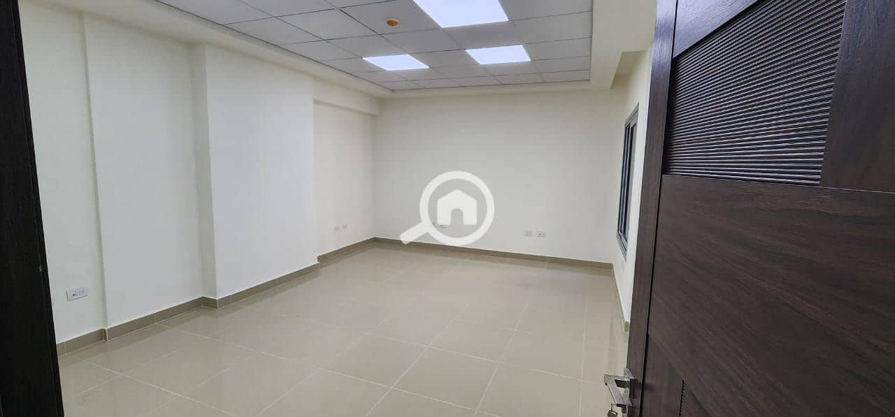 11 WhatsApp Image 2025-12-14 at 4.34. 52 PM (1). jpeg