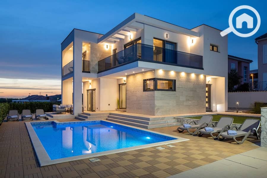 5 610c46c1cf95c327527993. jpg