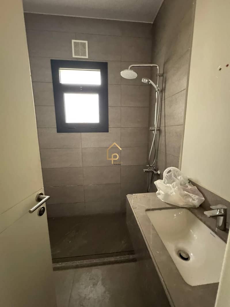 6 WhatsApp Image 2025-12-10 at 12.16. 03 PM (1). jpg