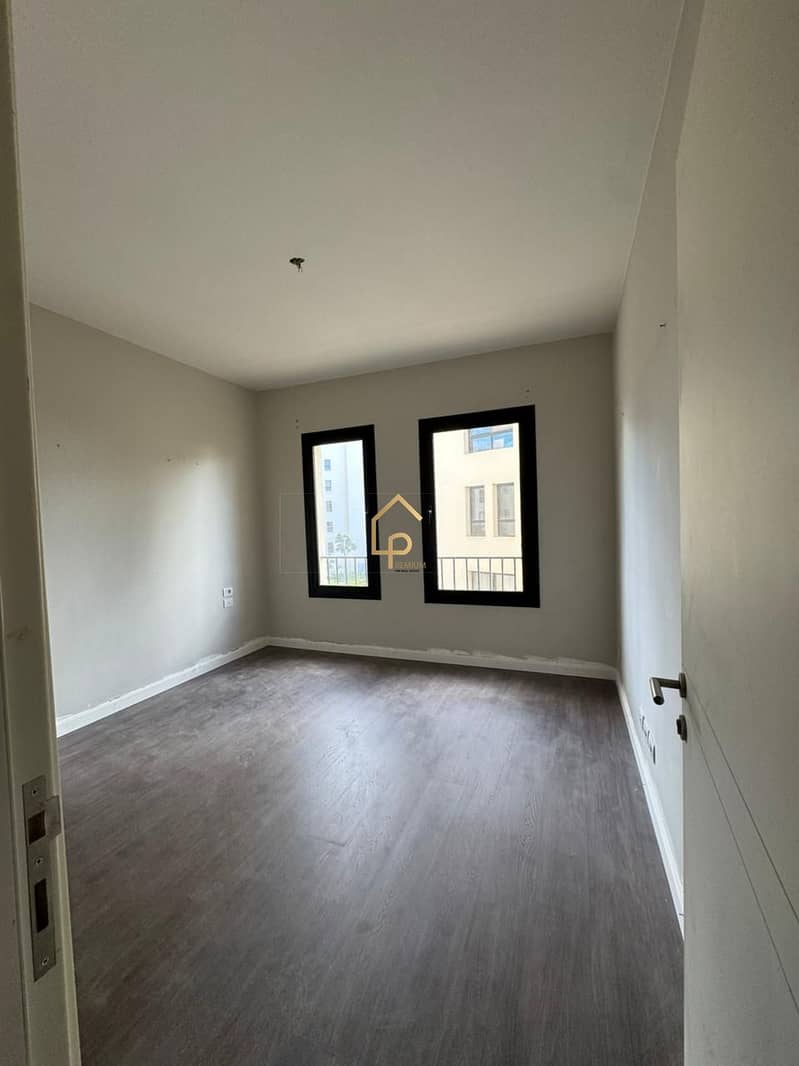 8 WhatsApp Image 2025-12-10 at 12.16. 14 PM. jpg