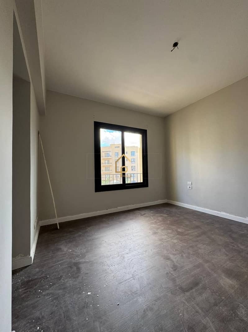 10 WhatsApp Image 2025-12-10 at 12.16. 00 PM. jpg