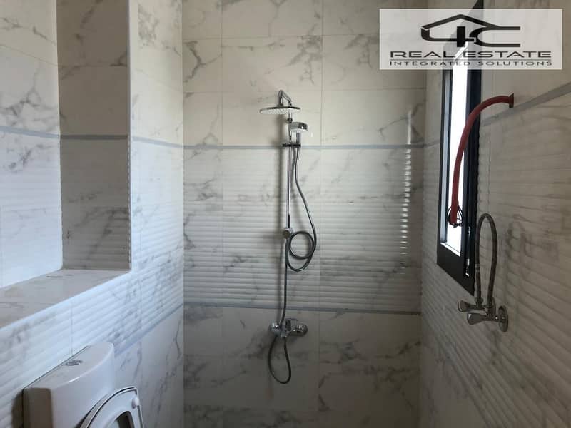 8 WhatsApp Image 2025-12-14 at 13.40. 41 (2). jpeg