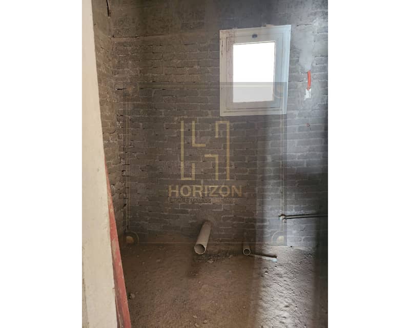 4 4a4d9a1d-4d17-47b3-a31c-75dd70c991a3. jfif. jpg