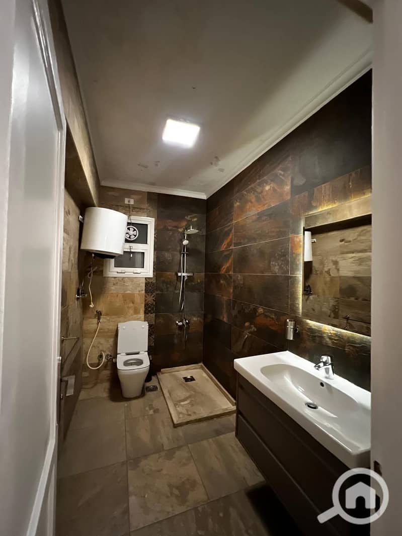 6 744da818-7075-4503-be47-22c0b27dae4f. jpeg