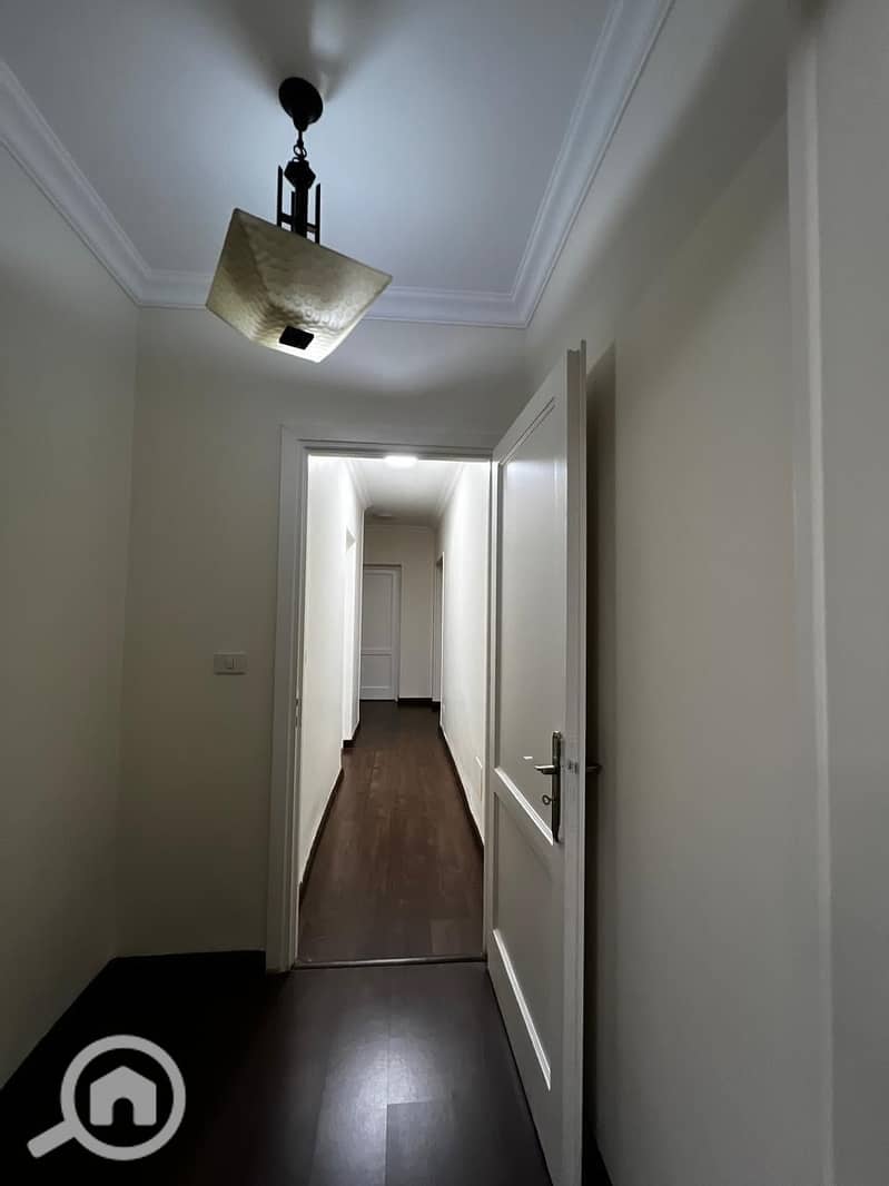 10 bbf0782c-0f48-4b73-bd20-09406062c490. jpeg