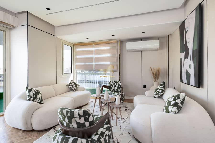 11 IMG_8075-Edit. jpg