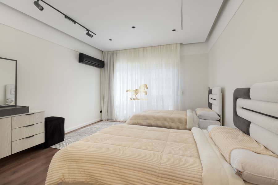 21 IMG_8194-Edit. jpg