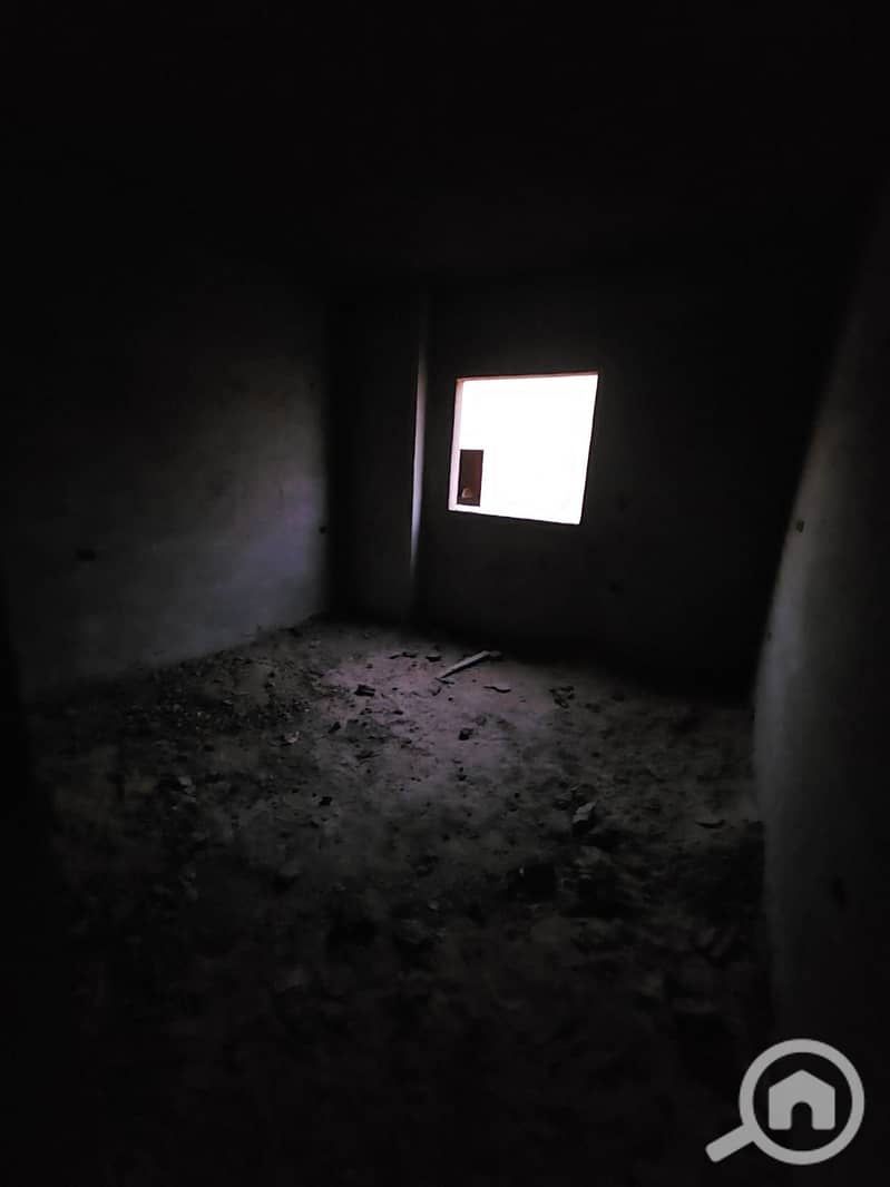 6 WhatsApp Image 2025-12-03 at 01.56. 31_6cc76aad. jpg