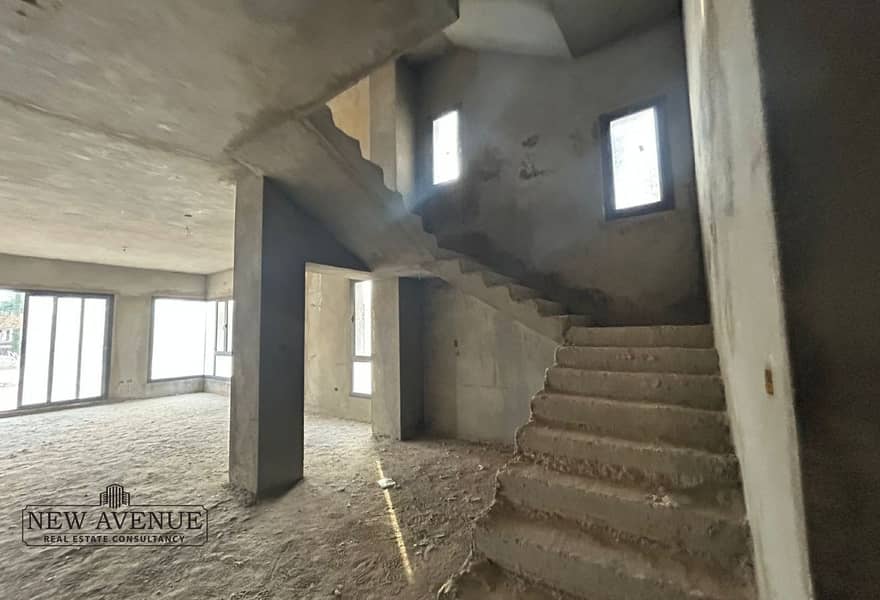 15 02835a8e-a05e-4d8d-b28b-246404ceaf15. jpg