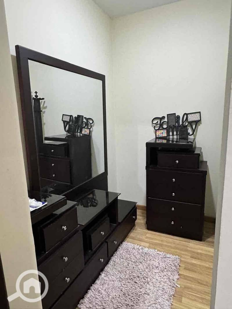 11 8a8ae1d2-3553-4309-a8de-a3df72850d98. jpg