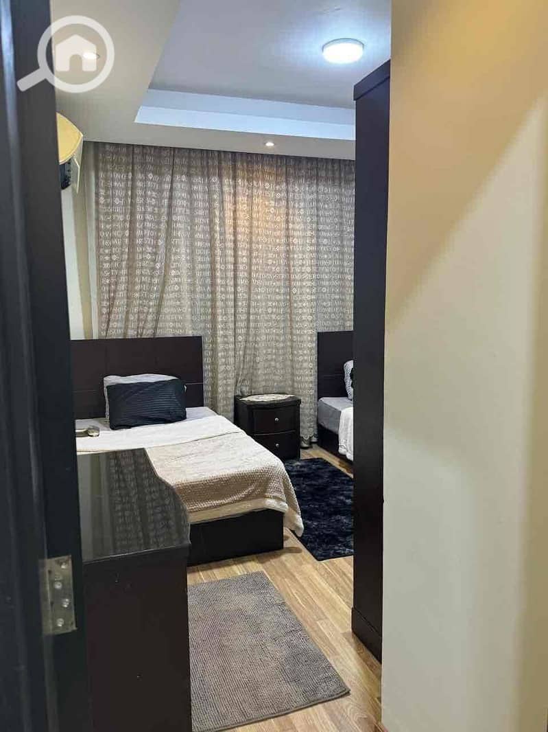 15 321ffea7-db49-4eeb-ae71-c41d750094c9. jpg