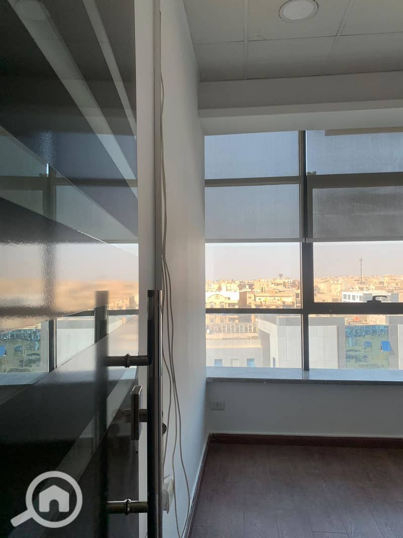 4 WhatsApp Image 2025-10-01 at 7.16. 54 PM (4). jpeg